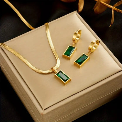 Victoria Emerald Jewelry Set