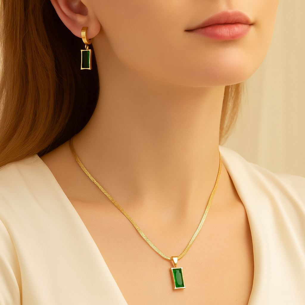 Victoria Emerald Jewelry Set