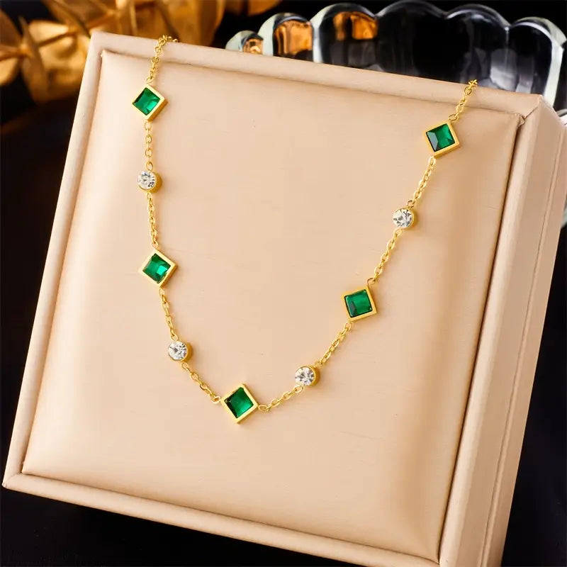 Alena Emerald Necklace