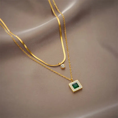 Klára Emerald Necklace