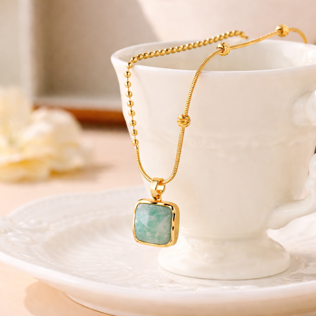 Lucia Necklace with Green Pendant