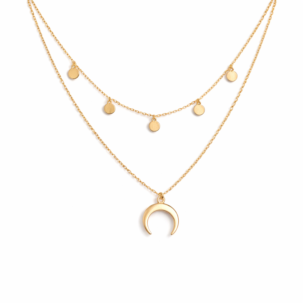 Luna | Elegant Gold Necklace with Delicate Moon Design