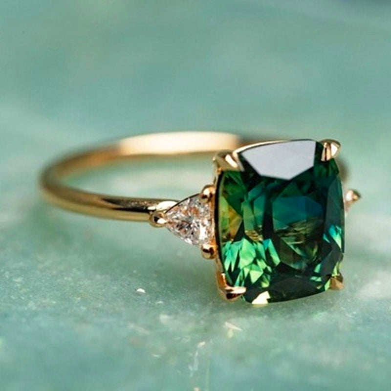 Chance – Green Zircon Gold Ring
