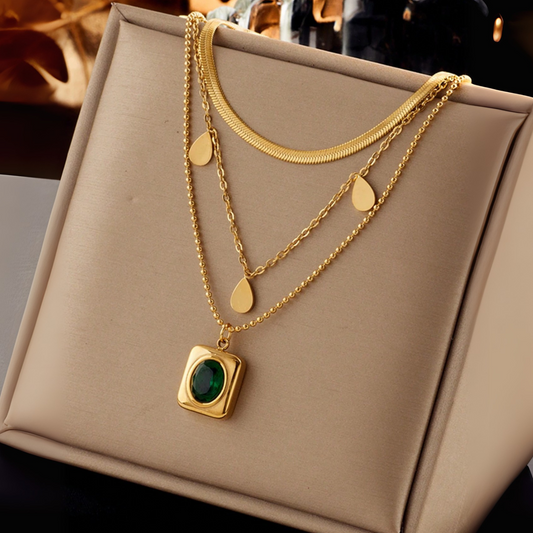 Leona Emerald Necklace
