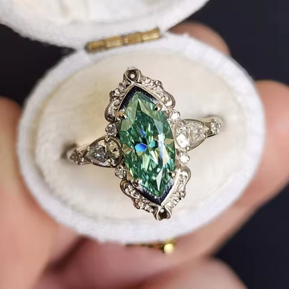 Helena Emerald Ring