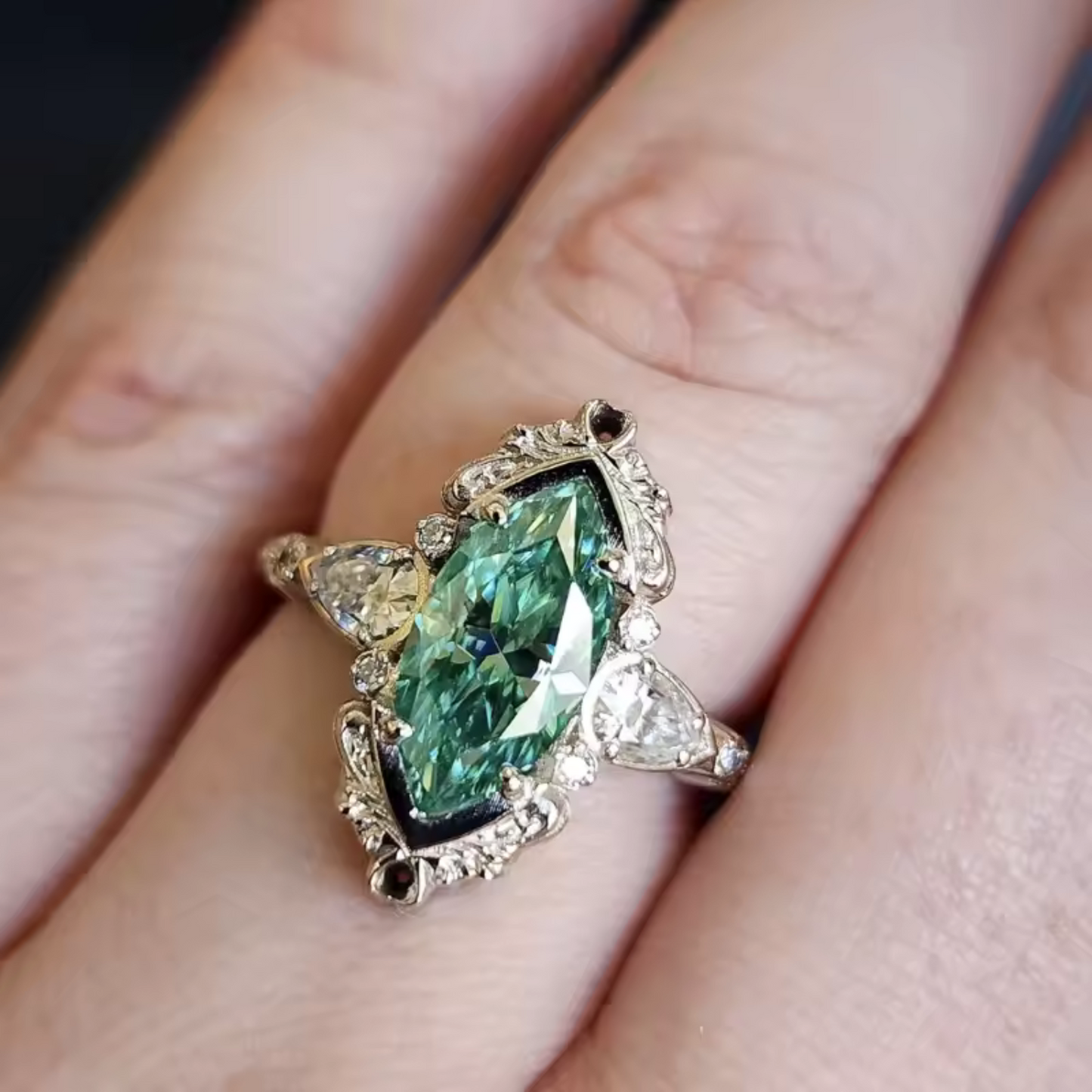 Helena Emerald Ring