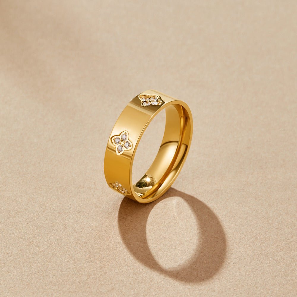 Crystal Clover Ring