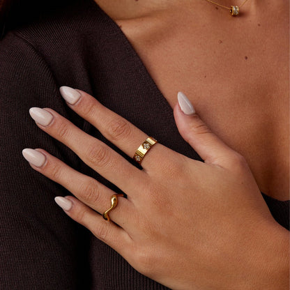 Crystal Clover Ring