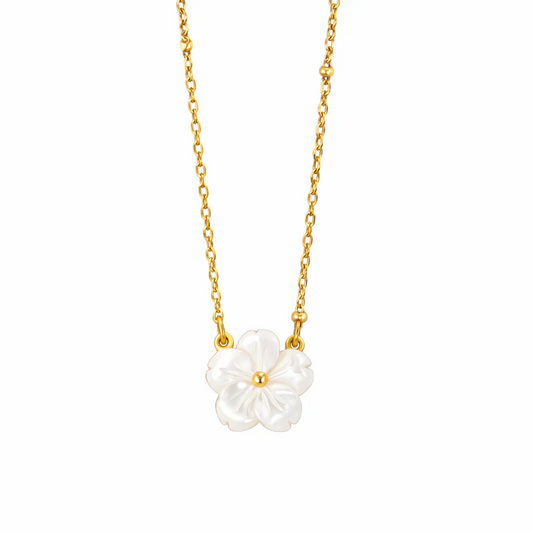 Blooming White Flower Necklace