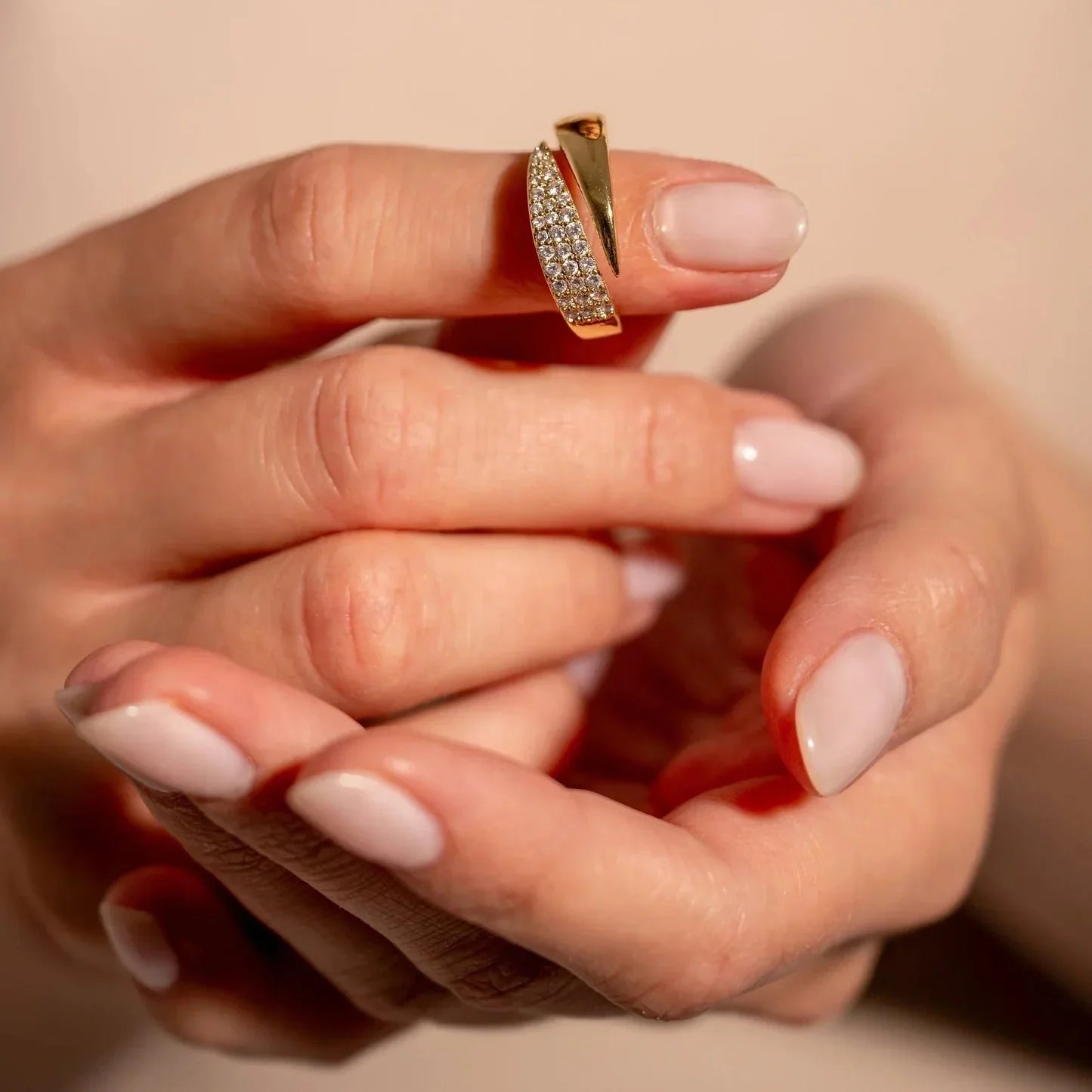 Éloïse – Ring with Timeless Sparkle
